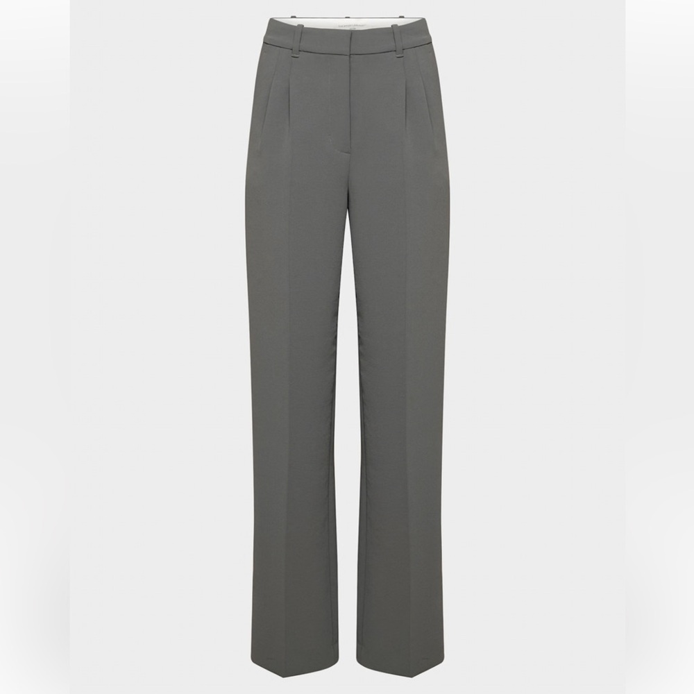 Aritzia Effortless Pants – Coal Grey Crepette